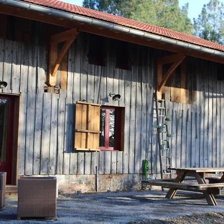 Holiday home Gite L'Evasion Daugnaguaise